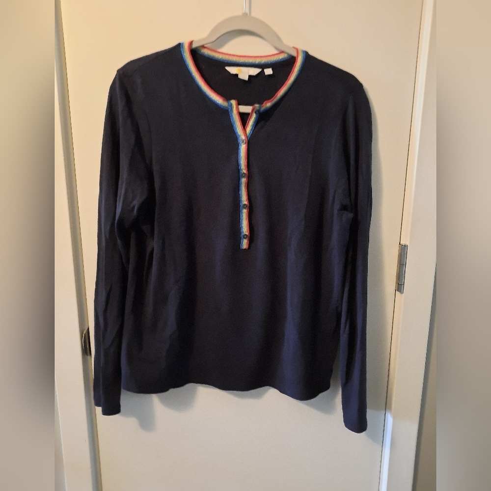 Long sleeve top